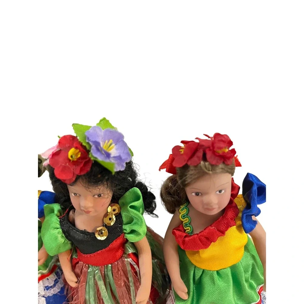 Set of 4 Porcelain Dolls Traditional Folk Costumes Collectible Display